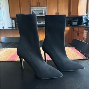Express Knit Stiletto Sock Ankle Bootie Black 7 LIKE NEW!